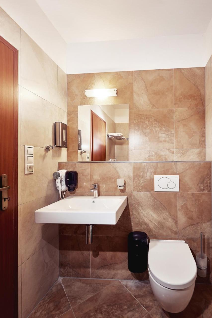 Hotel Sobota Poprad Dış mekan fotoğraf
